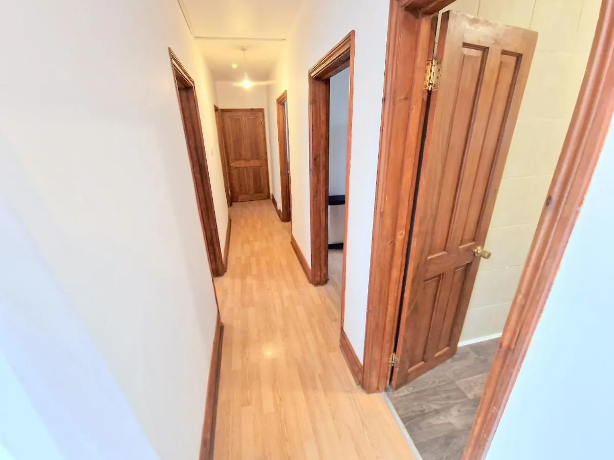 Two Bedroom Apartment Near Lewisham Station London 0*,  United Kingdom